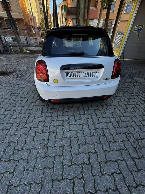 Usata Mini Cooper SE 75 kW (102 CV) 2023 Utilitaria
