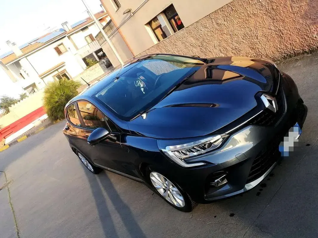 Usata Renault Clio V Zen 101 CV (74 kW) 2020 Grigio Berlina