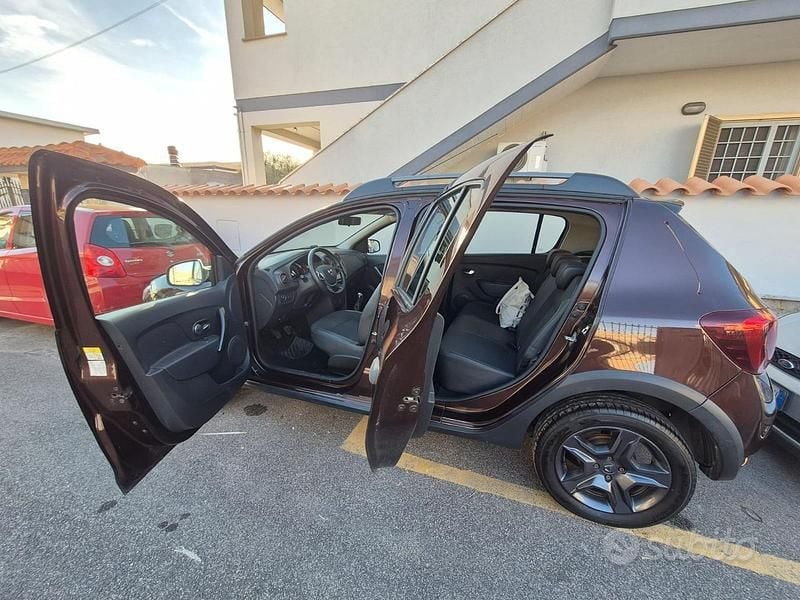 Usata Dacia Sandero Stepway 90 CV (66 kW) 2017