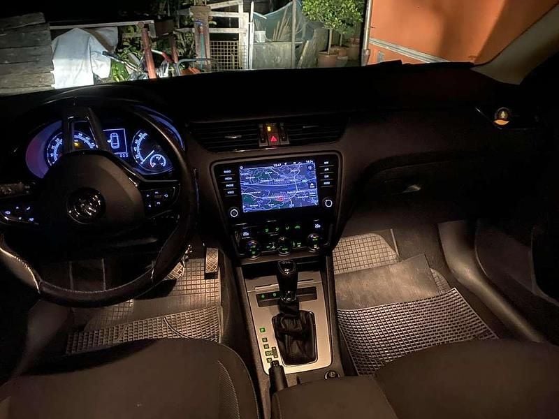 Usata Skoda Octavia Executive 116 CV (85 kW) 2017 Station wagon