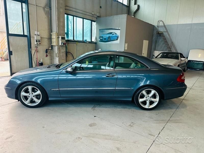 Usata Mercedes CLK270 Avantgarde 170 CV (125 kW) 2004 Blu Coupé
