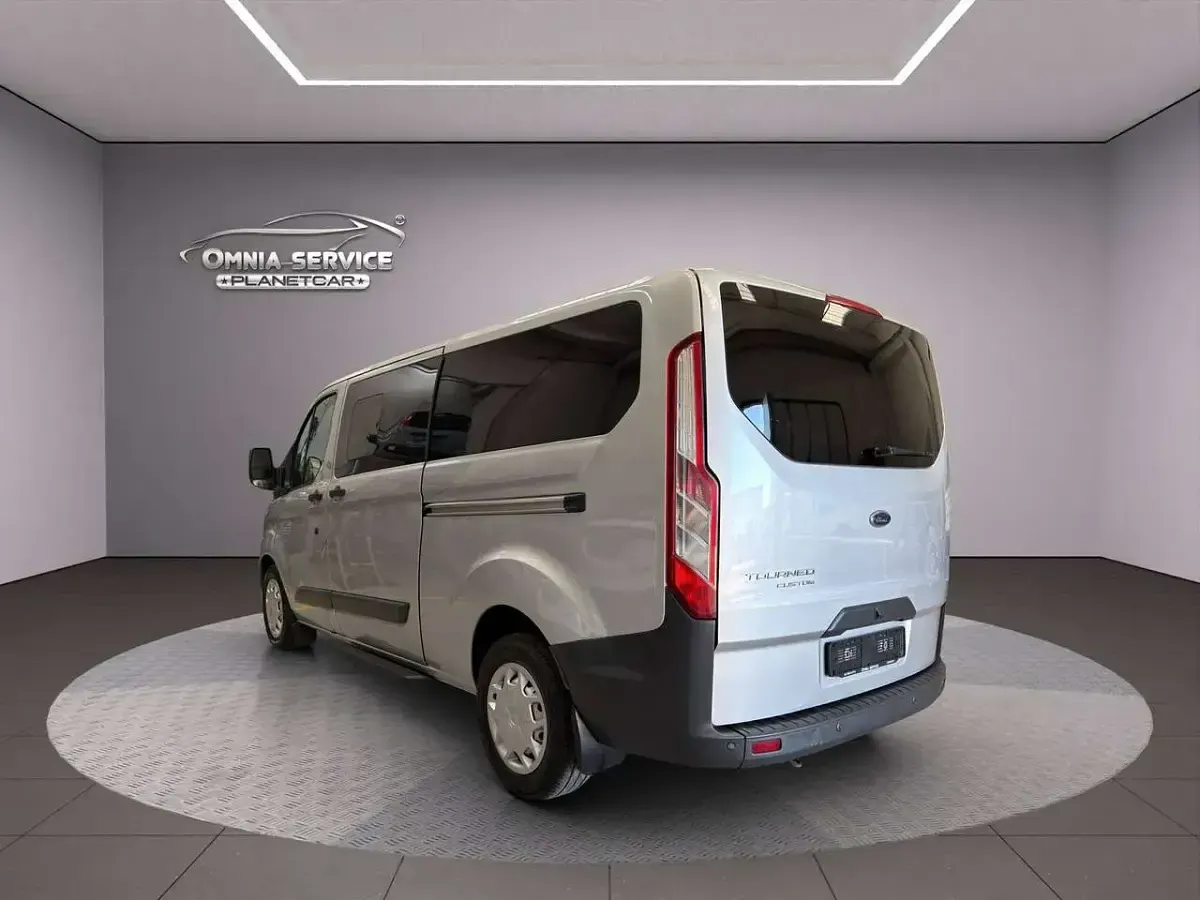 Usata Ford Transit Tourneo 105 CV (77 kW) 2017 Argento Monovolume