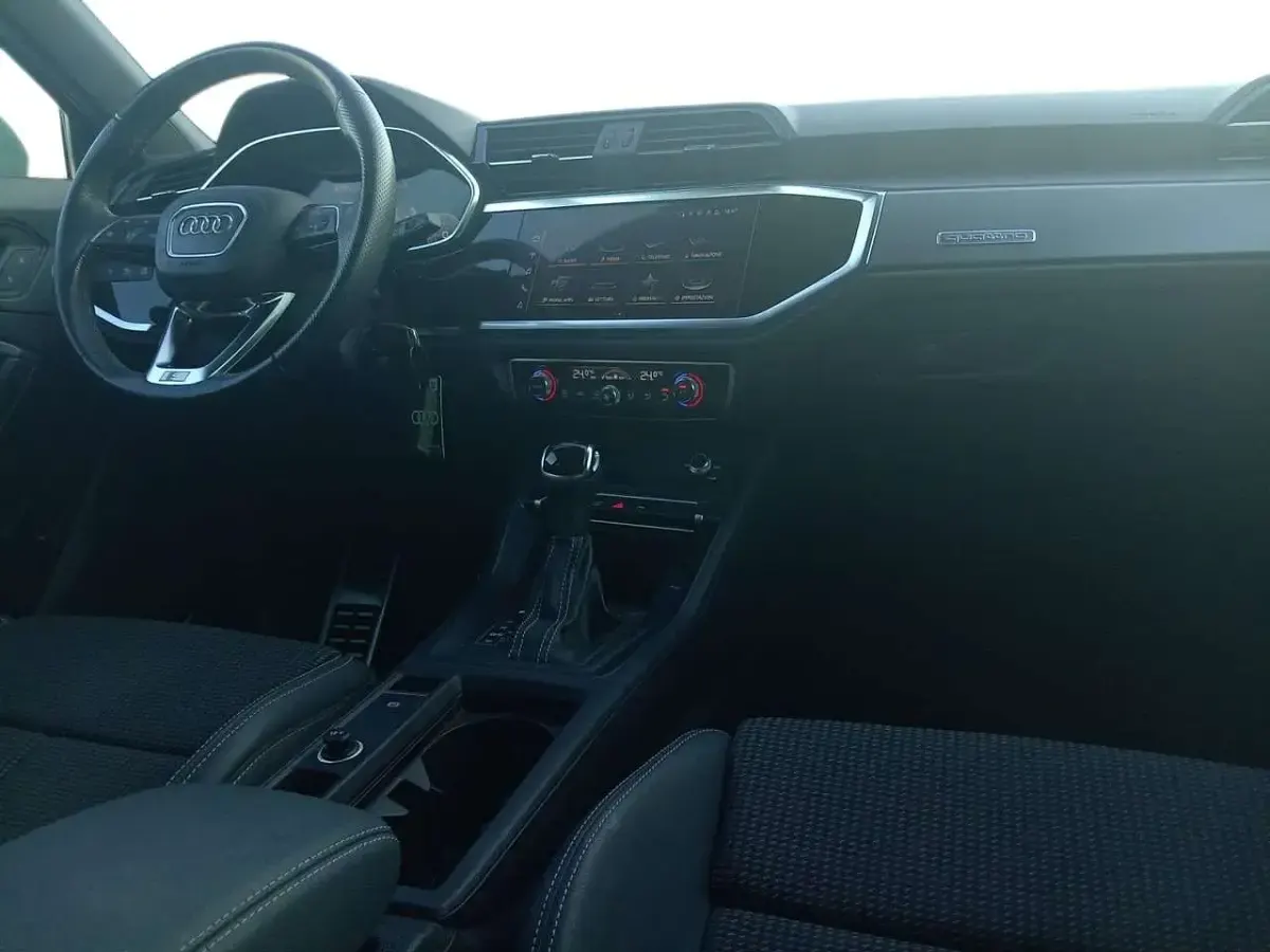 Usata Audi Q3 S-Line 200 CV (147 kW) 2023 Argento SUV