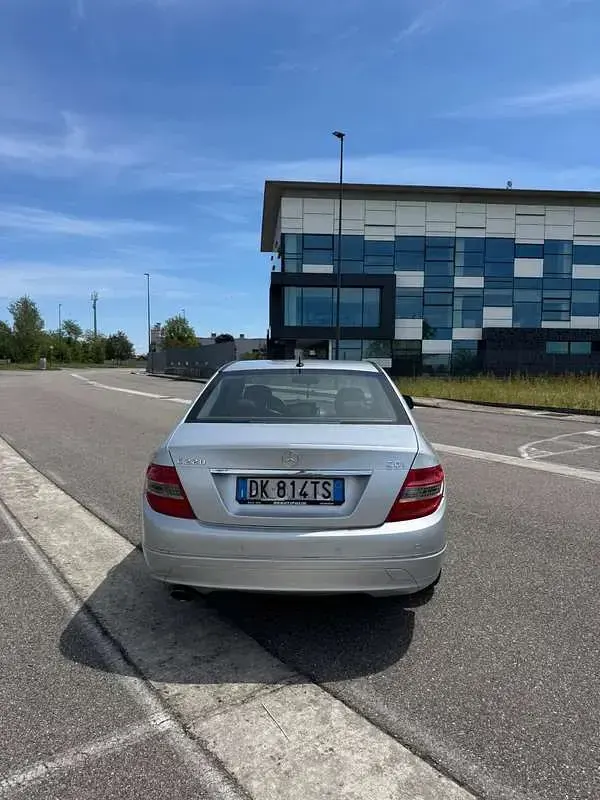 Usata Mercedes C220 Avantgarde 170 CV (125 kW) 2007 Berlina