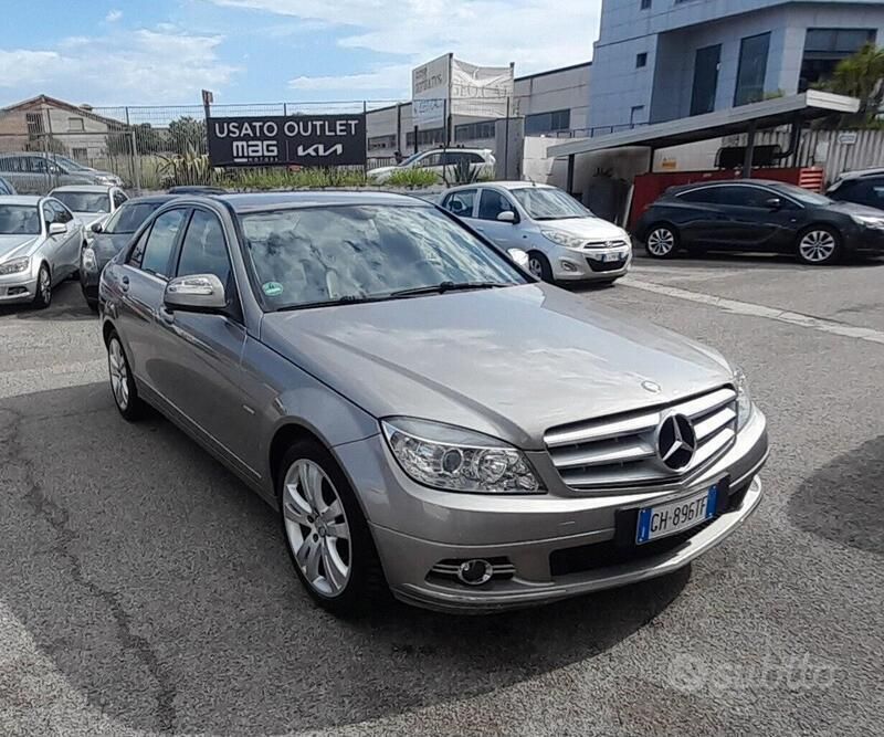 Usata Mercedes C180 Avantgarde 156 CV (114 kW) 2008 Beige Berlina