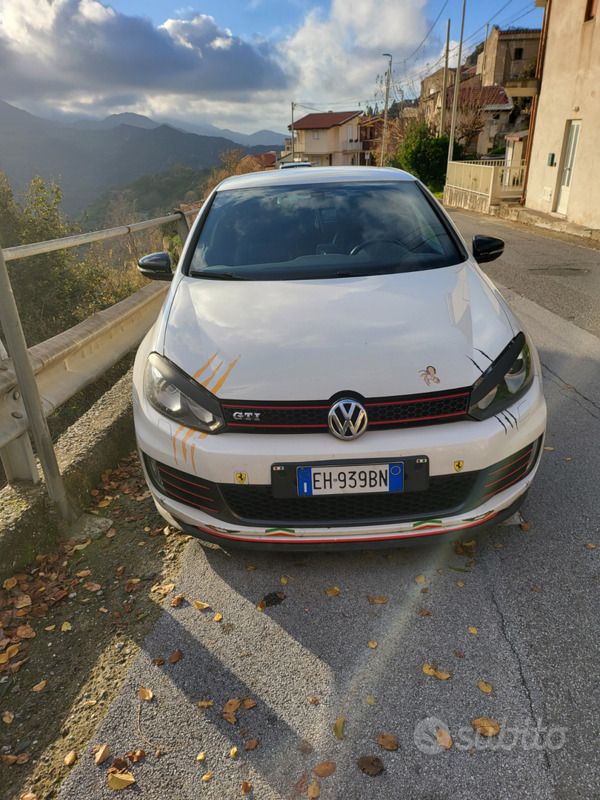 Bianco Usata 2011 VW Golf VI GTI Tre volumi | 11.500 € (Buon prezzo) - Immagine 1/3