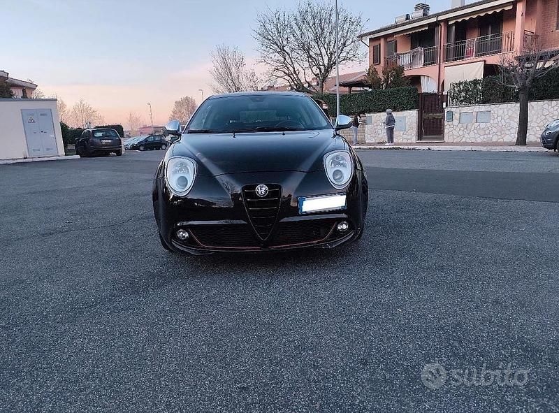 Nero Usata 2009 Alfa Romeo MiTo Due volumi | 3600 € (Buon prezzo) - Immagine 1/4