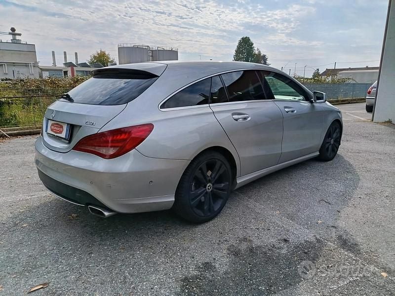 Usata Mercedes CLA200 136 CV (100 kW) 2015 Argento Coupé