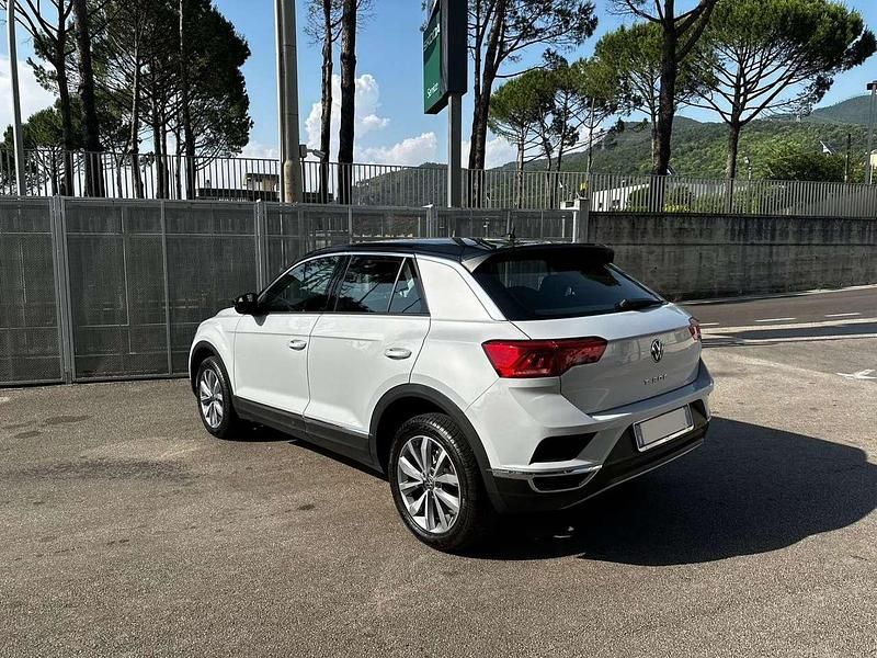 Usata VW T-Roc Business 110 CV (80 kW) 2021 Bianco SUV