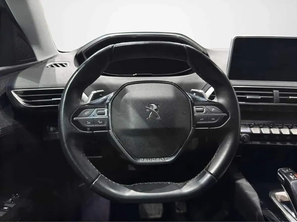 Usata Peugeot 3008 Allure 130 CV (95 kW) 2019 Grigio SUV