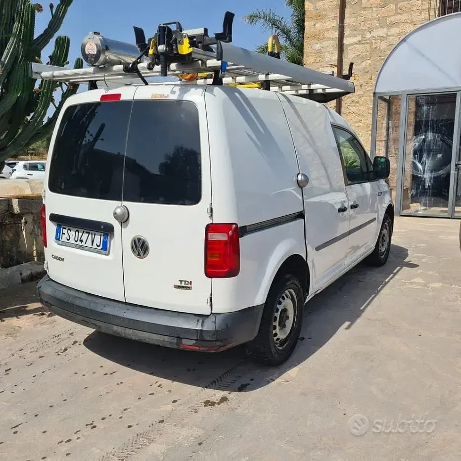 Usata VW Caddy 122 CV (89 kW) 2018 Bianco Monovolume
