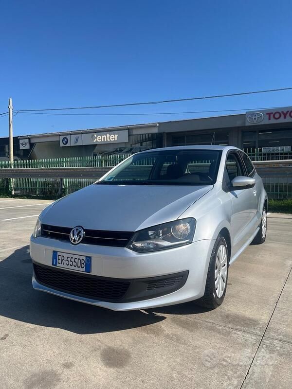 Usata VW Polo Comfortline 75 CV (55 kW) 2013 Grigio Berlina