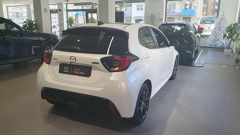 Nuova Mazda 2 116 CV (85 kW) 2025 Northern white pearl Berlina