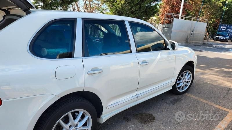 Usata Porsche Cayenne 2012 Bianco SUV