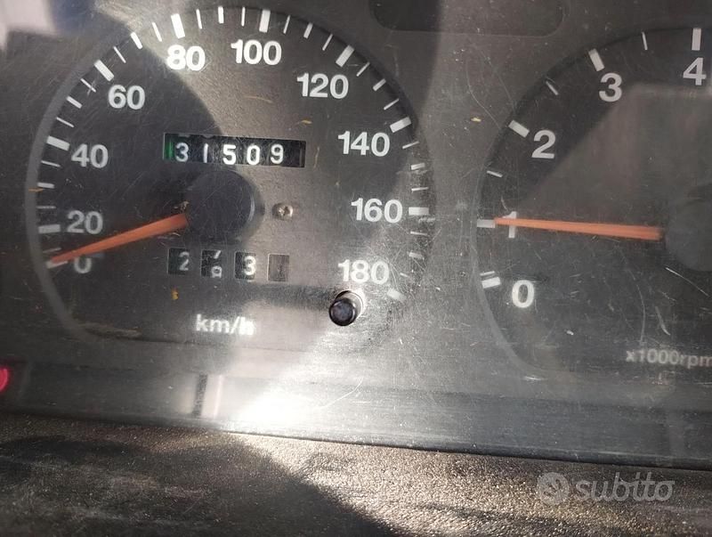 Blu Usata 1999 Suzuki Vitara SUV | 3000 € (Super prezzo) - Immagine 1/4