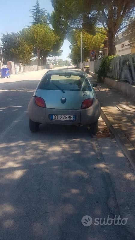 Verde Usata 2001 Ford Ka Tre volumi | 400 € (Ottimo prezzo) - Immagine 1/4