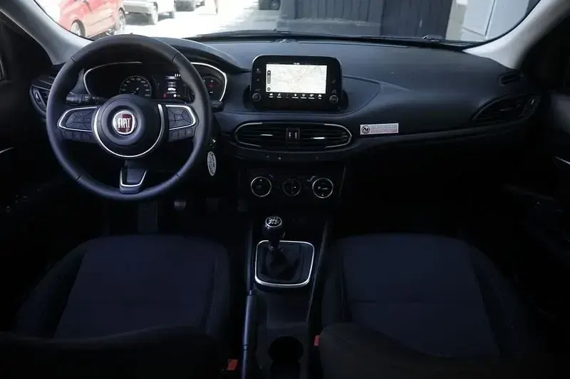 Usata Fiat Tipo City Life 131 CV (96 kW) 2021 Argento Station wagon