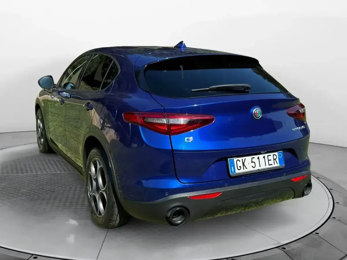 Usata Alfa Romeo Stelvio Super 190 CV (139 kW) 2022 Blu/azzurro SUV