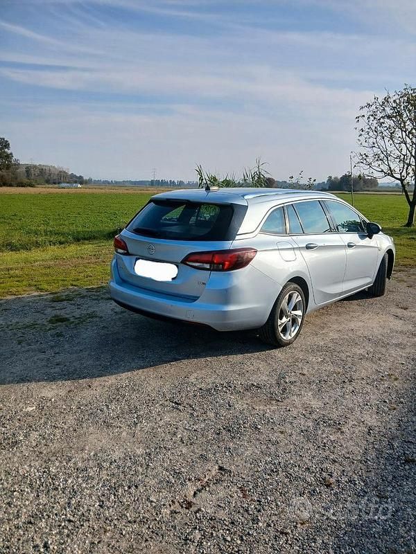 Usata Opel Astra 110 CV (80 kW) 2017 Grigio Station wagon