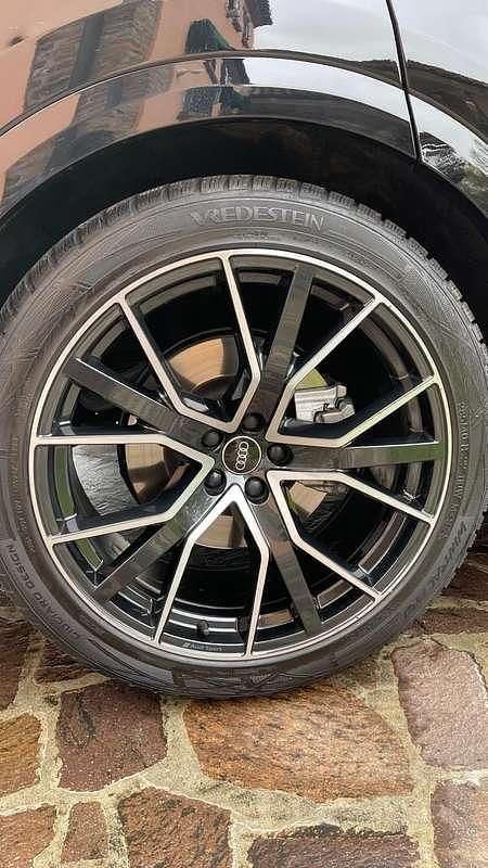 Usata Audi Q8 Sport 286 CV (210 kW) 2021 Nero SUV