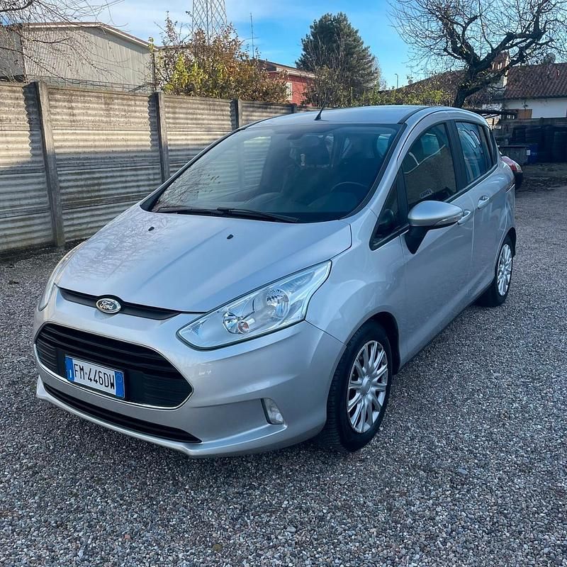 Usata Ford B-MAX Titanium 87 CV (63 kW) 2017 Grigio Monovolume
