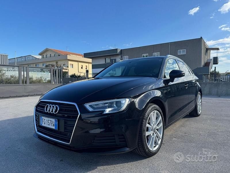 Usata 2016 Audi A3 Due volumi | 13.900 € (Buon prezzo) - Immagine 1/4