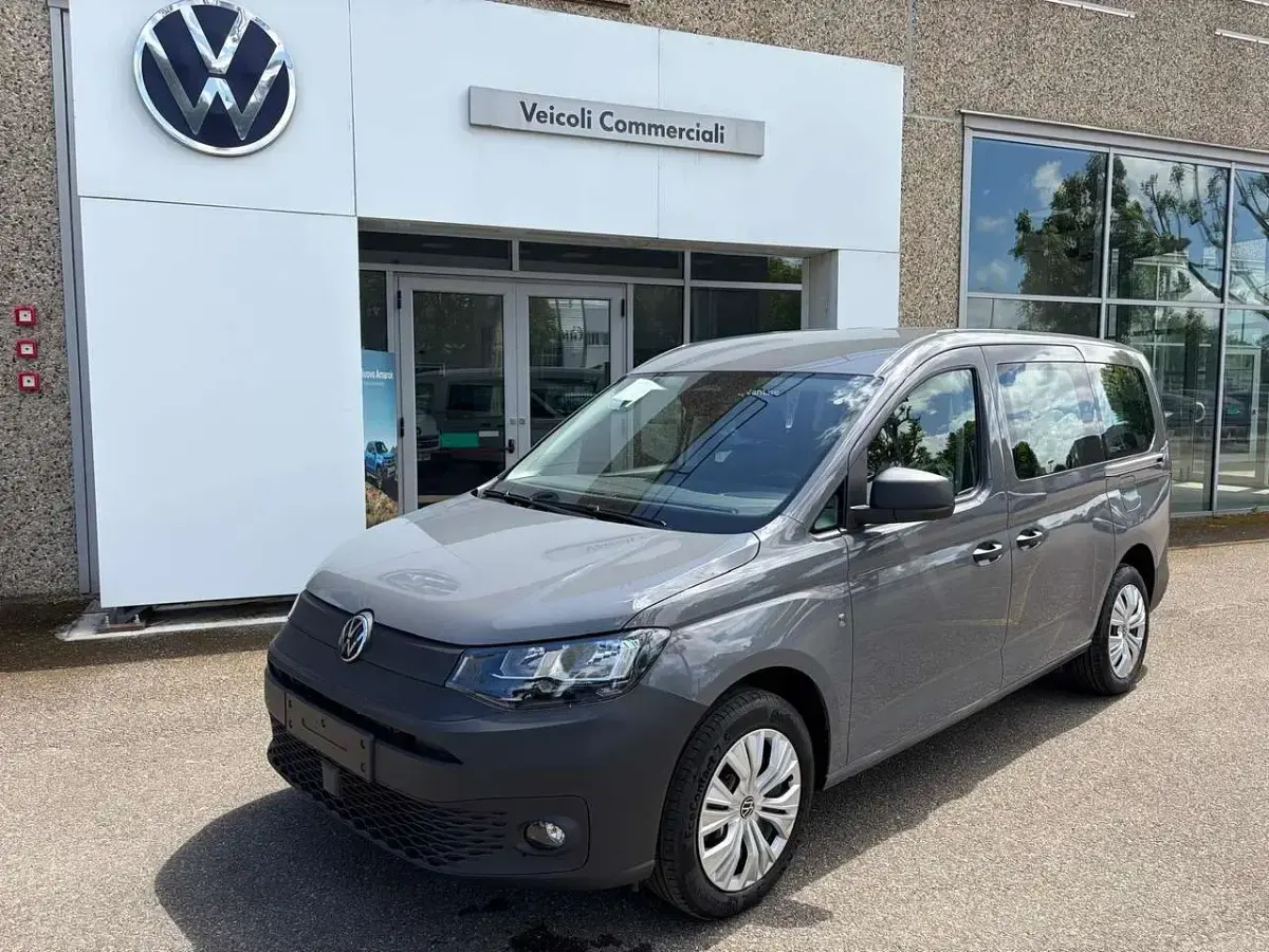 Nuova VW Caddy Maxi 102 CV (75 kW) 2026 Pure grey Monovolume