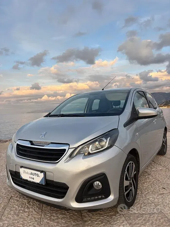 Usata Peugeot 108 Allure 72 CV (52 kW) 2018 Grigio Utilitaria