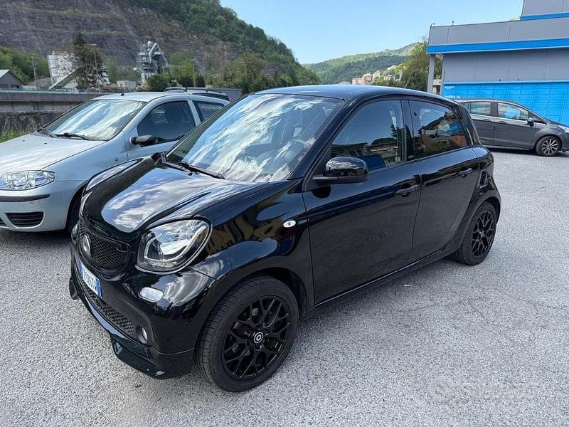 Usata Smart ForFour Brabus 71 CV (52 kW) 2019 Nero Utilitaria