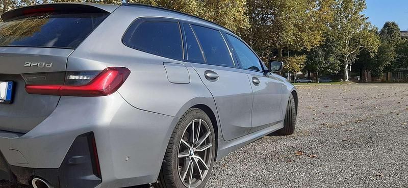 Usata BMW 320 M Sport 190 CV (139 kW) 2024 Grigio Station wagon