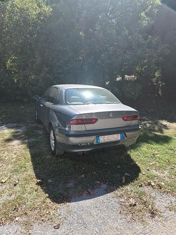 Usata Alfa Romeo 156 105 CV (77 kW) 2003 Grigio Berlina