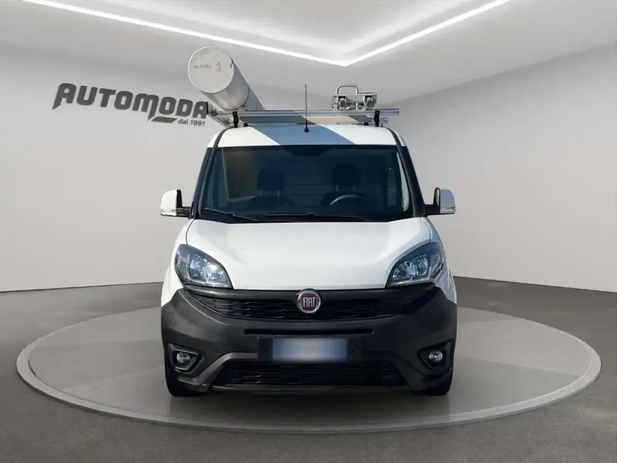 Usata Fiat Doblò 120 CV (88 kW) 2019 Bianco Monovolume