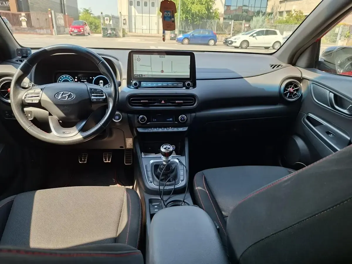 Usata Hyundai Kona N Line 120 CV (88 kW) 2022 Rosso SUV