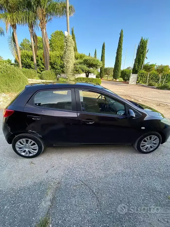 Usata Mazda 2 75 CV (55 kW) 2009 Utilitaria