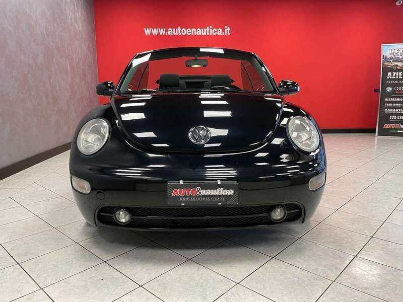 Usata VW New Beetle Cabriolet 101 CV (74 kW) 2005 Nero Cabrio