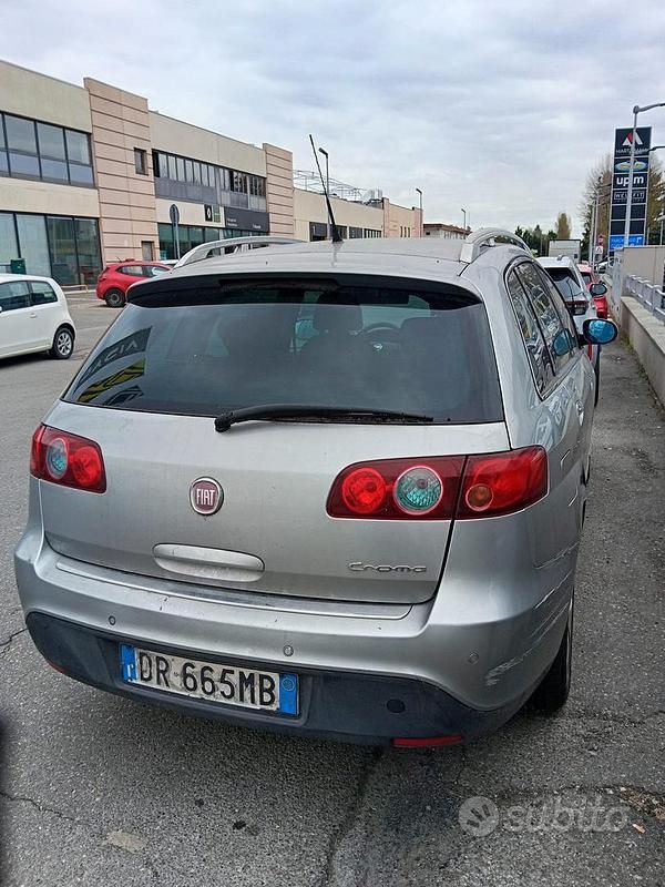 Usata Fiat Croma 150 CV (110 kW) 2008 Grigio Station wagon