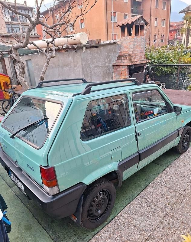 Usata Fiat Panda 54 CV (39 kW) 2001 Verde Utilitaria