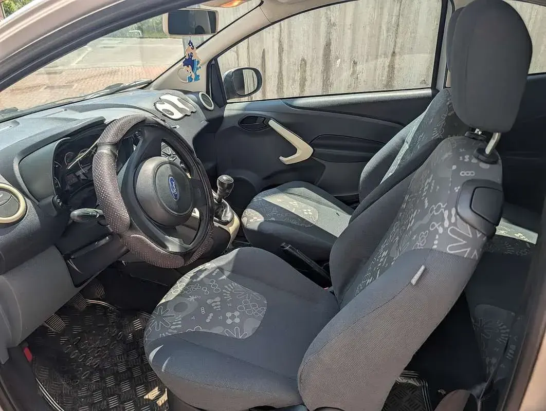 Usata Ford Ka Titanium S 75 CV (55 kW) 2013 Utilitaria