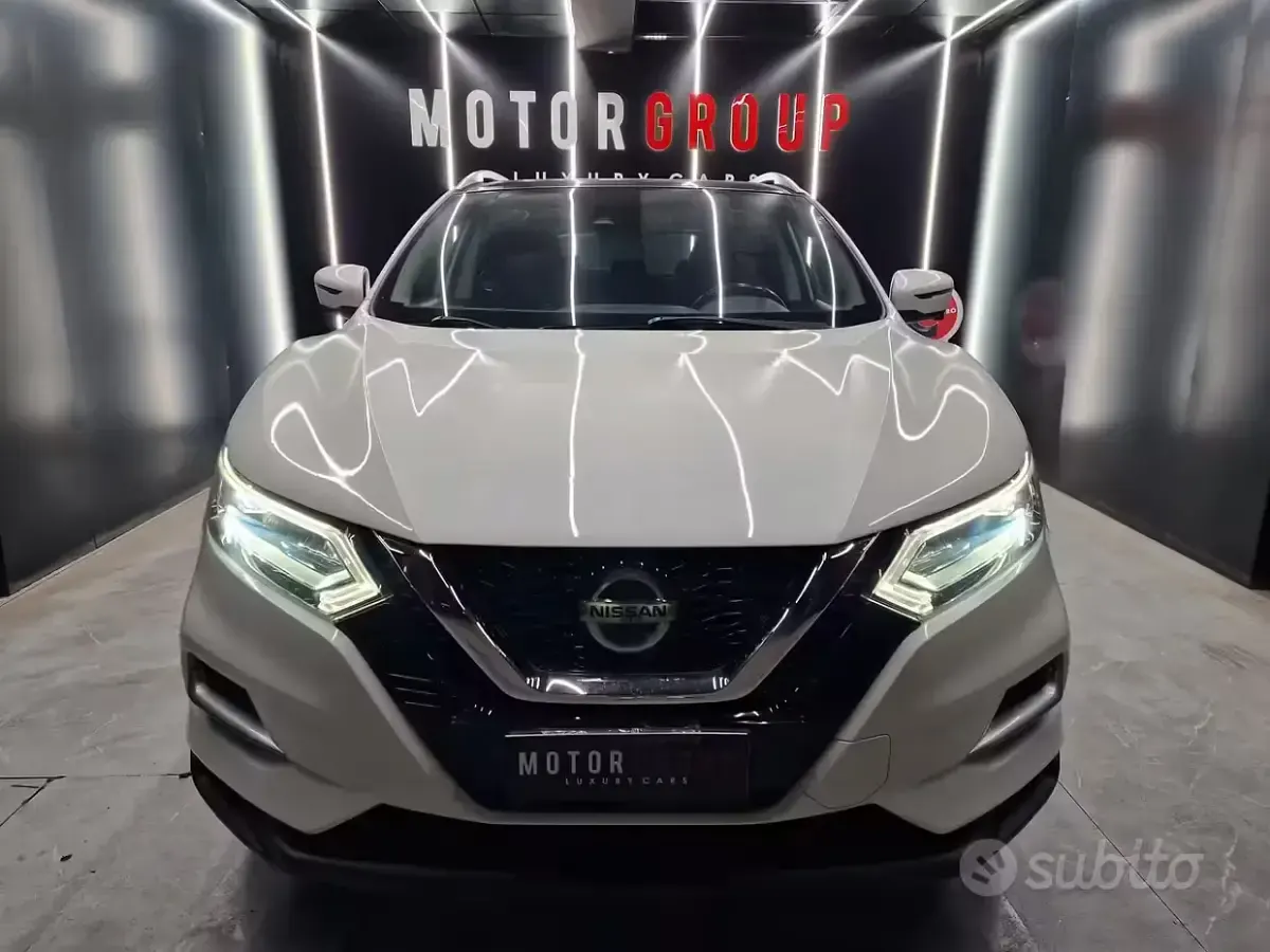 Usata Nissan Qashqai N-Connecta 116 CV (85 kW) 2019 Bianco SUV