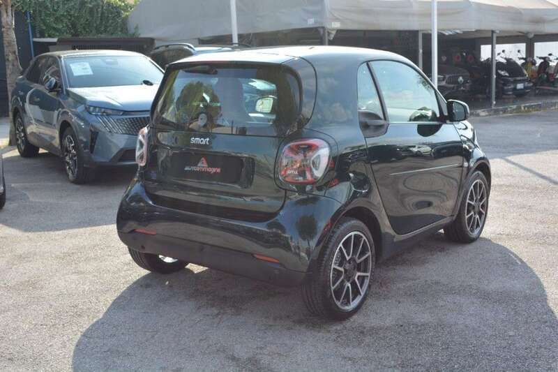 Usata Smart ForTwo Electric Drive 60 kW (82 CV) 2020 Verde Utilitaria