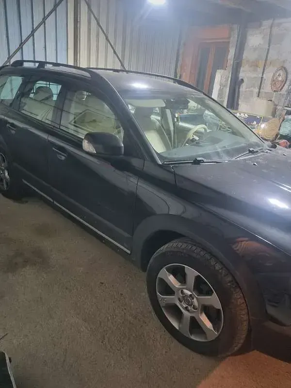 Usata Volvo XC70 Momentum 175 CV (128 kW) 2009 Station wagon
