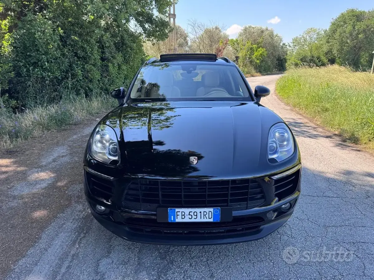Usata Porsche Macan 250 CV (183 kW) 2015 Nero SUV