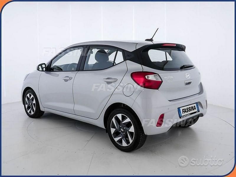 Nuova Hyundai i10 63 CV (46 kW) 2025 Grigio Utilitaria