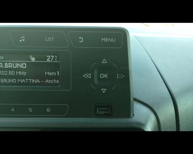 Usata Peugeot Partner Premium 102 CV (75 kW) 2021 Bianco Monovolume