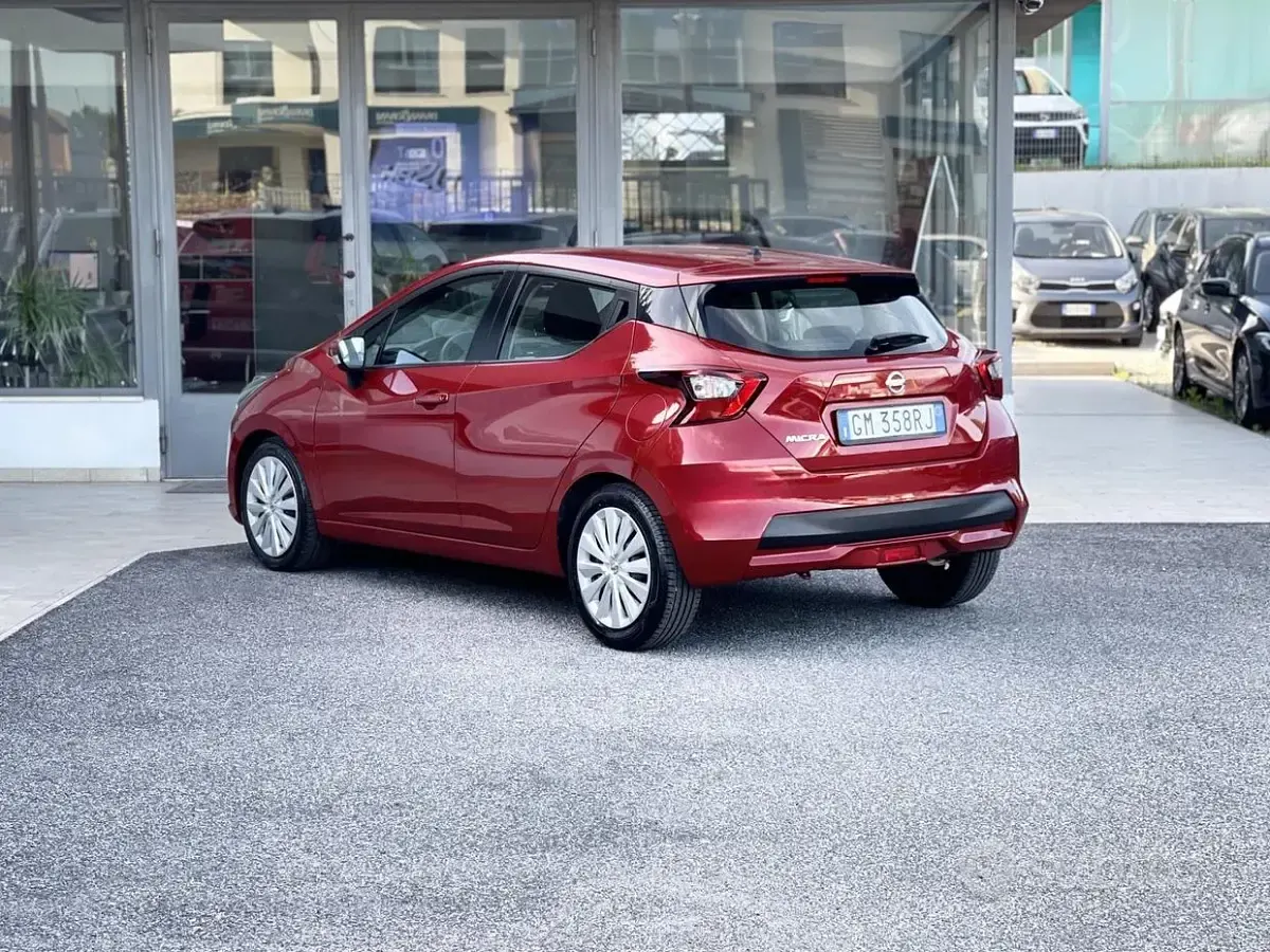 Usata Nissan Micra 87 CV (63 kW) 2023 Rosso Utilitaria