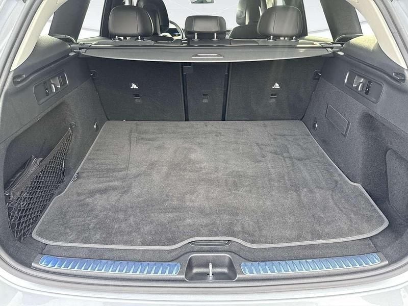Usata Mercedes GLC220 AMG Line Premium 197 CV (144 kW) 2023 Argento SUV