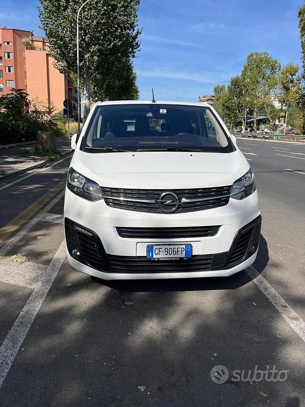 Bianco Usata 2021 Opel Zafira Monovolume | 22.500 € - Immagine 1/4