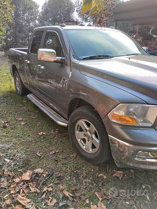 Usata Dodge Ram Limited 396 CV (291 kW) 2012 Grigio Pick-up