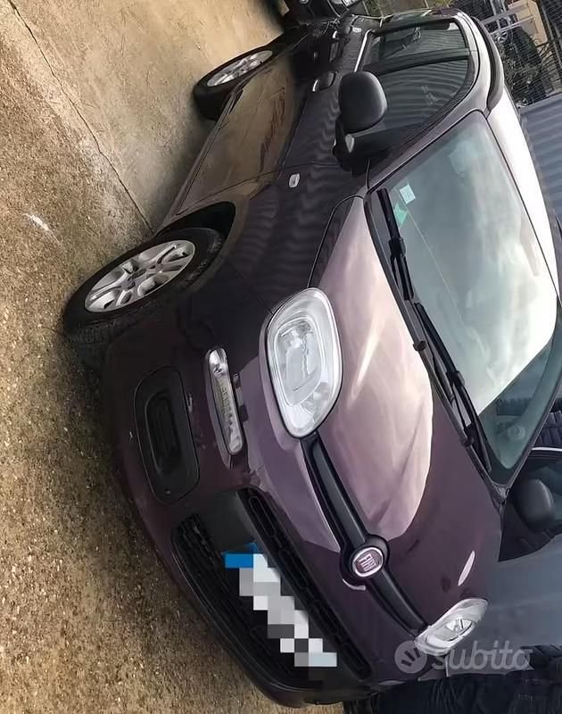 Usata Fiat Panda 75 CV (55 kW) 2013 Rosso Utilitaria