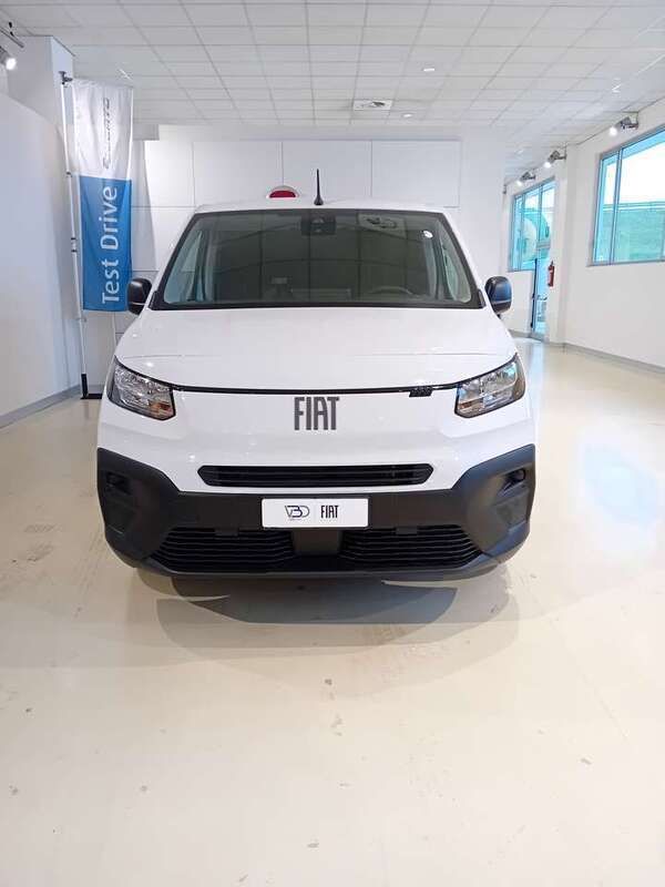 Nuova Fiat Doblò 101 CV (74 kW) 2025 Bianco Monovolume
